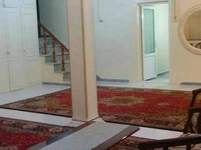 سوئیت با فضای دلپذیر و شومینه در هتل مرمر