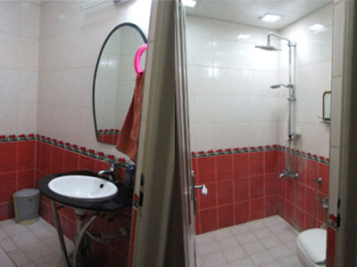 سوئیت ارزان و راحت در خیابان 22 بهمن